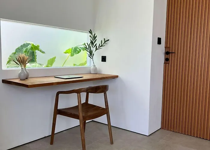 Zaza Brand New 2br Minimalist In Pererenan Villa