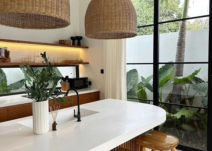 Villa Zaza Brand New 2br Minimalist In Pererenan