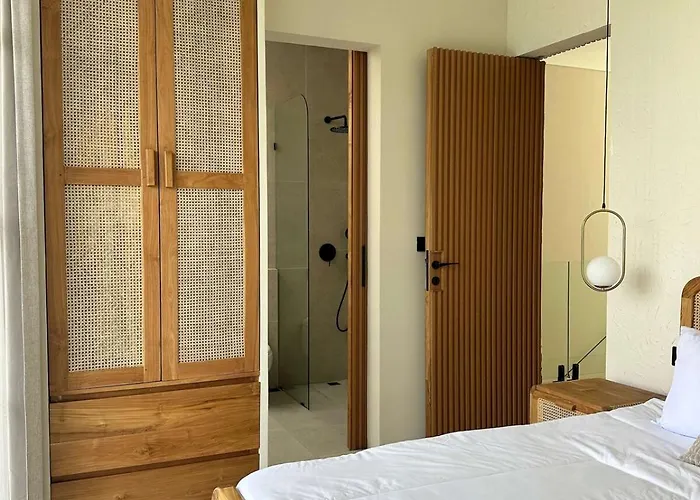 Zaza Brand New 2br Minimalist In Pererenan Villa Canggu (Bali)