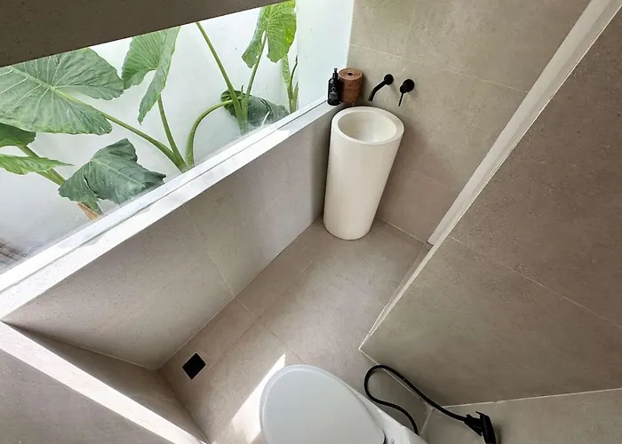 Villa Zaza Brand New 2br Minimalist In Pererenan